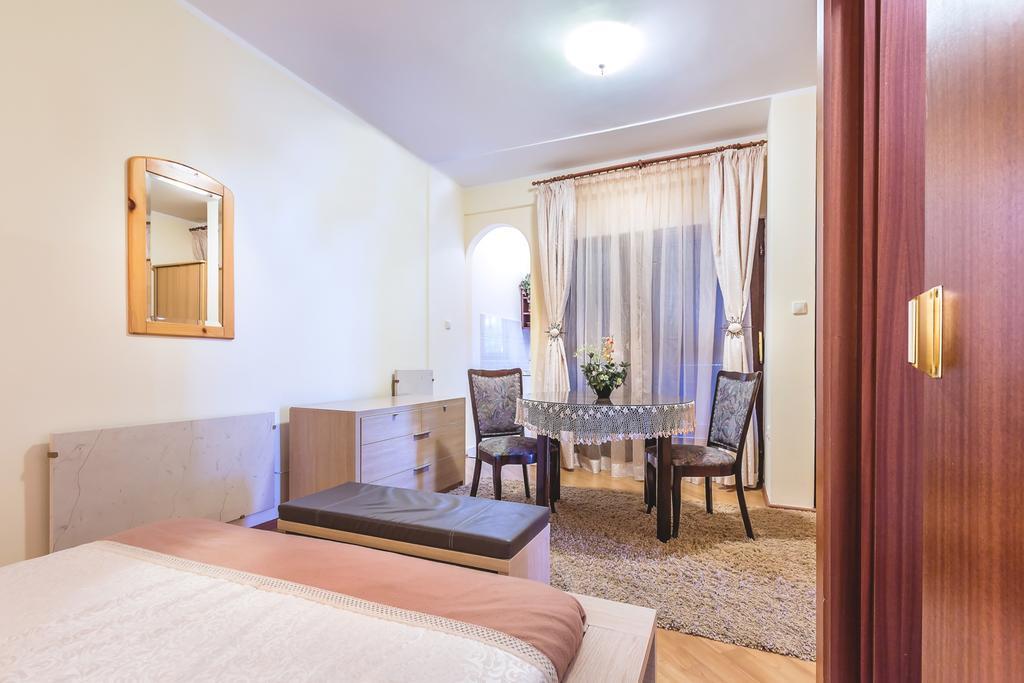 Villa Roses Apartments & Wellness Ičići Eksteriør bilde