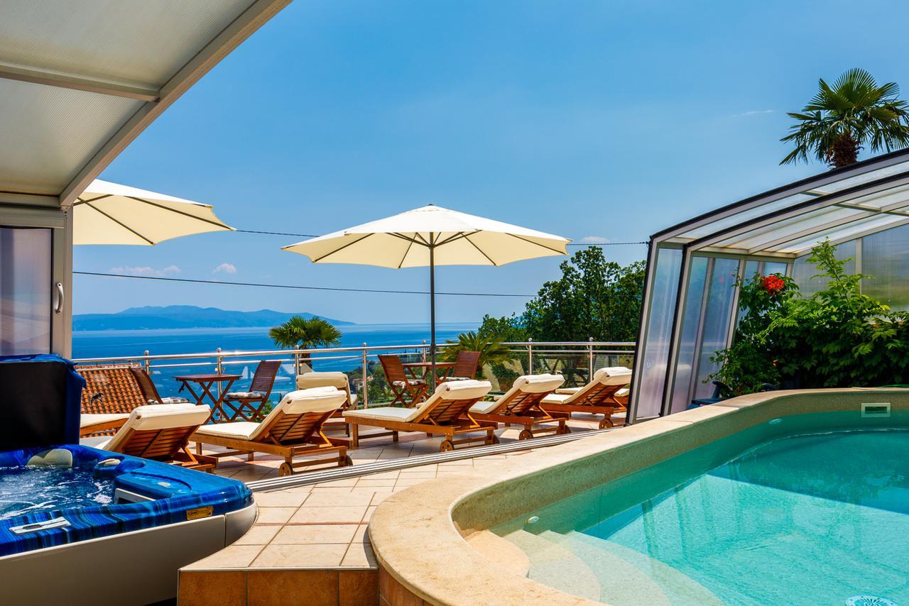 Villa Roses Apartments & Wellness Ičići Eksteriør bilde