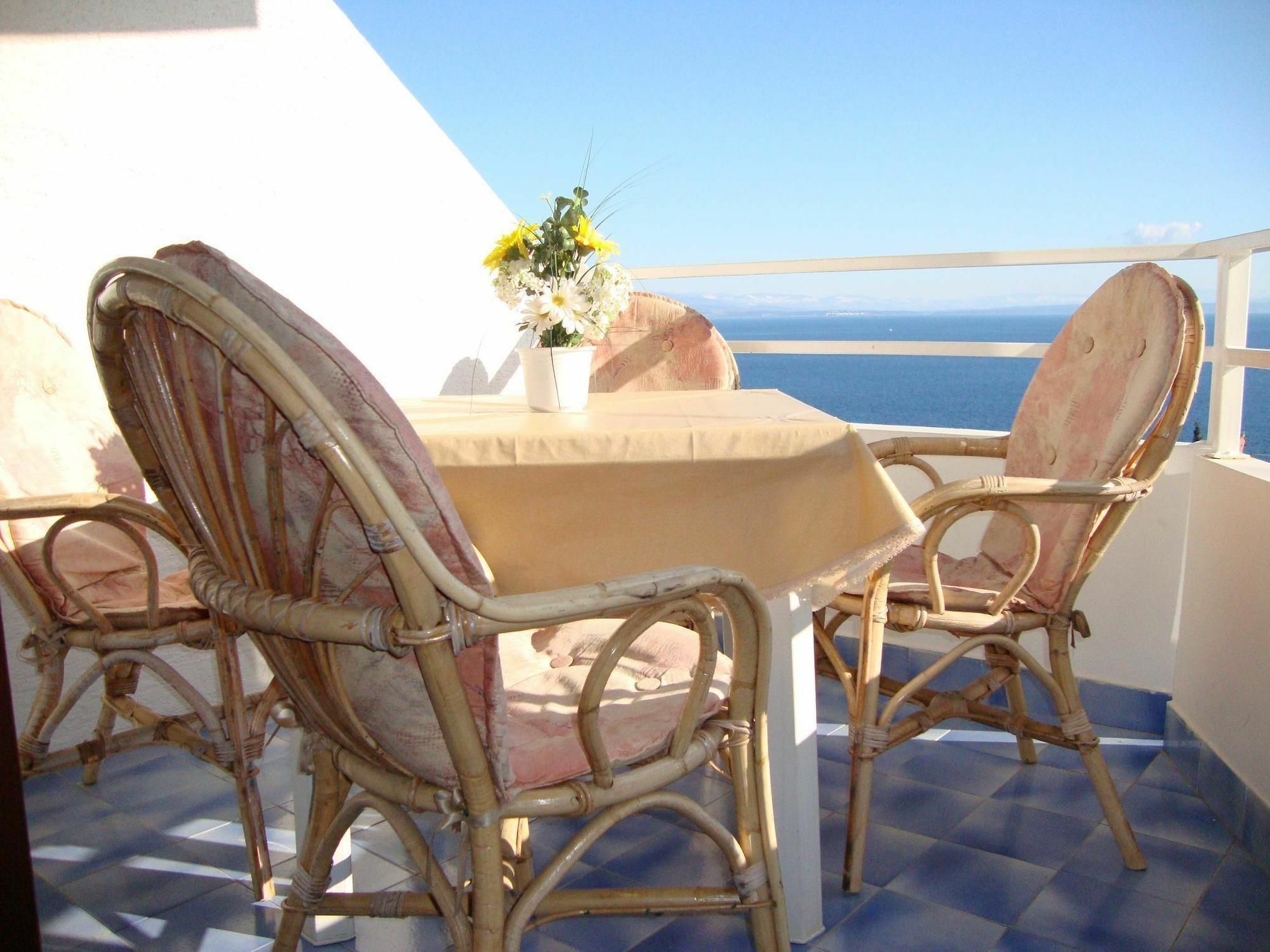 Villa Roses Apartments & Wellness Ičići Eksteriør bilde